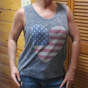 JC Fits USA Heart Sleeveless T Shirt Size Medium